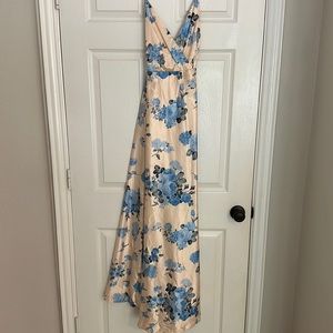 Lulu’s Floral Maxi dress